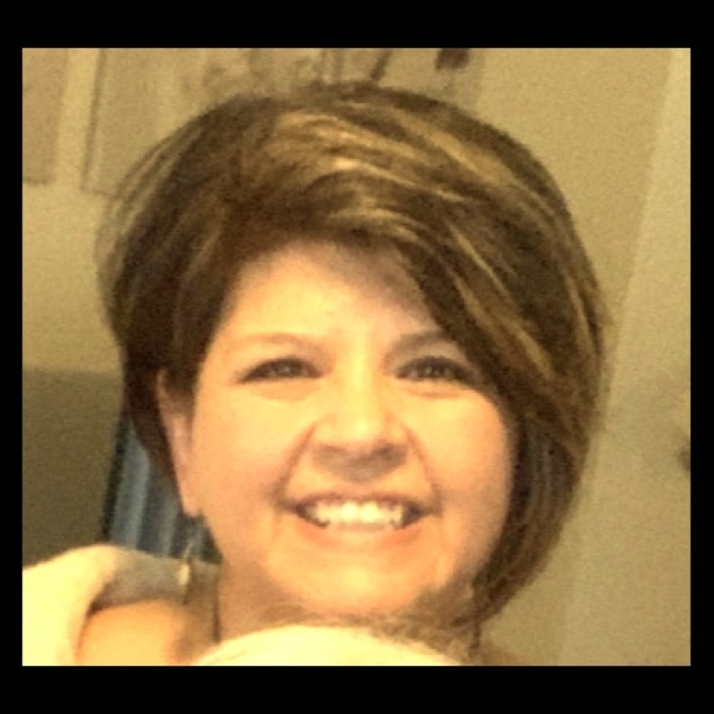 Meet your Posher, Cynthia